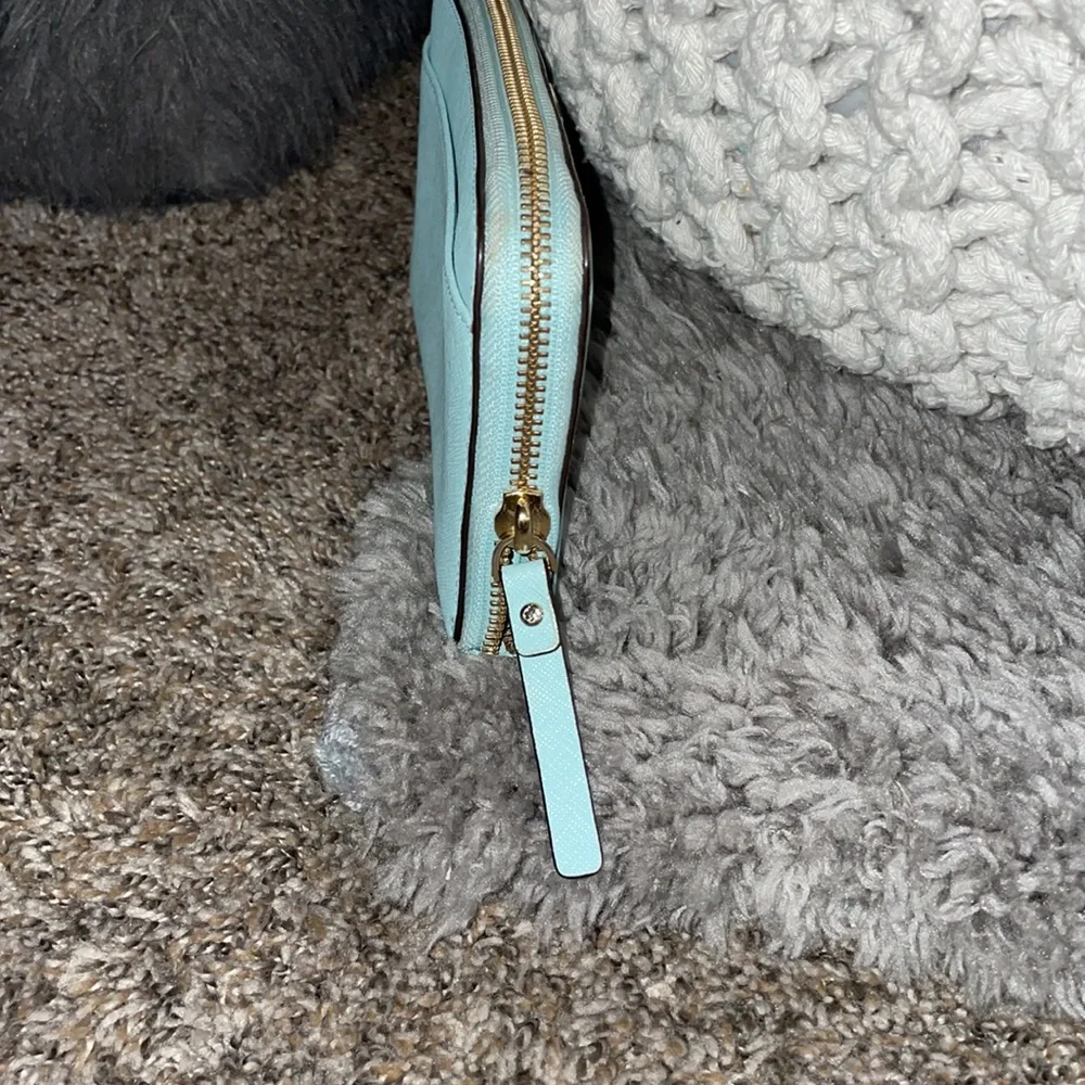 Kate spade zippered wallet - Picture 3 of 5